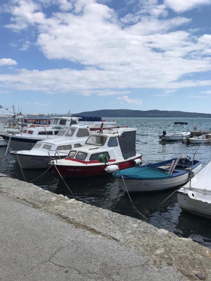 Meerblick Lägenhet Kaštela Exteriör bild